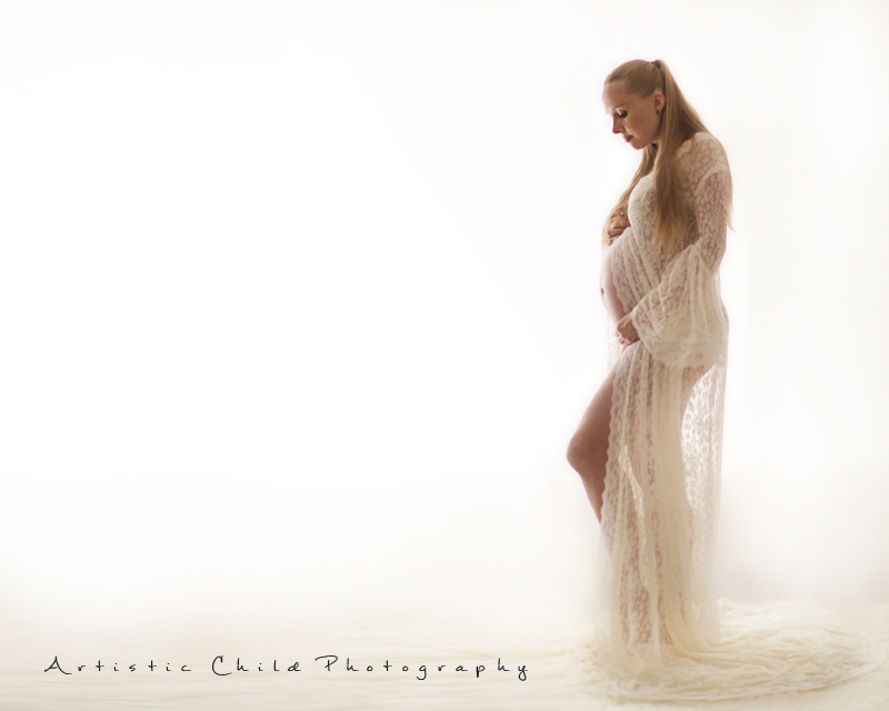 Professional London Maternity Photo Session 13 backlit portrait of pregnant woman | London