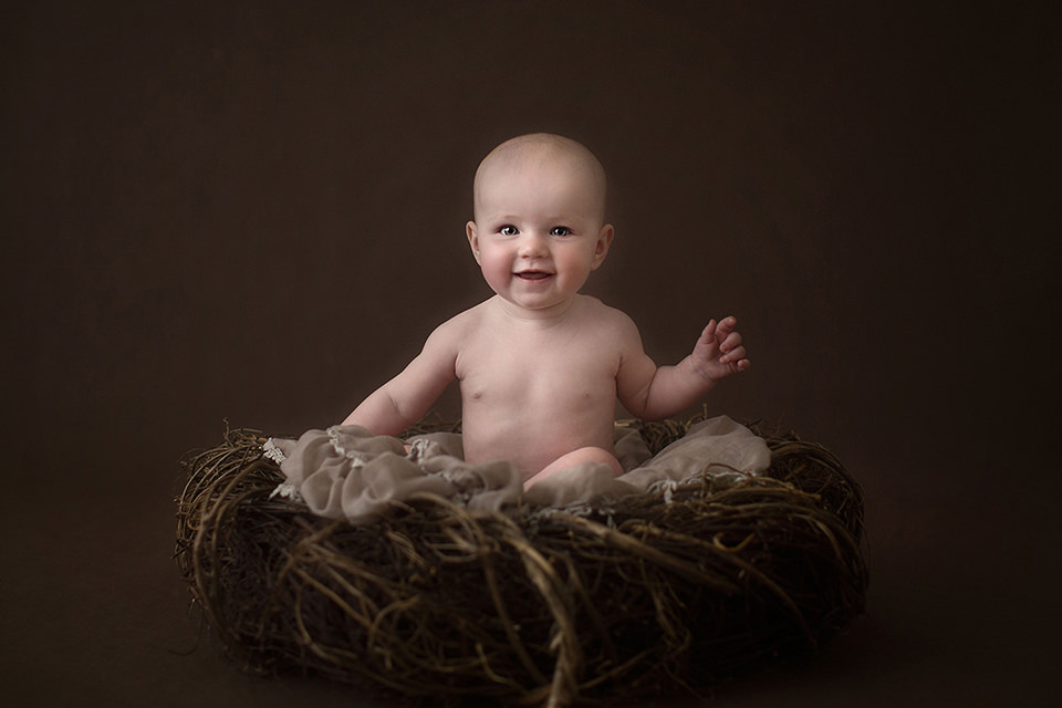 South East London Baby Photo Session | Saffron 3 8 months old baby girl in a twig nest | London