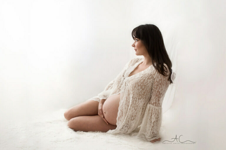 Amazing South East London Pregnancy Photos | Shannon 7 Amazing South East London Pregnancy Photos | backlit portrait of a pregnant woman