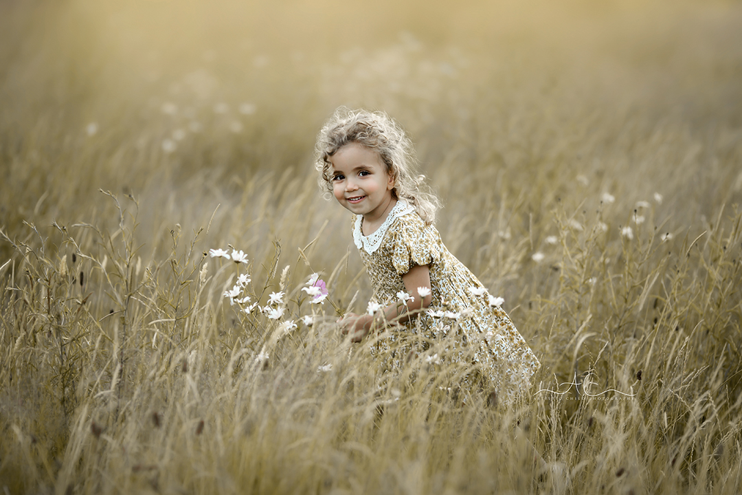 2023 Dreamy London End of Summer Children and Family Mini Sessions 3 End of Summer Minis 07
