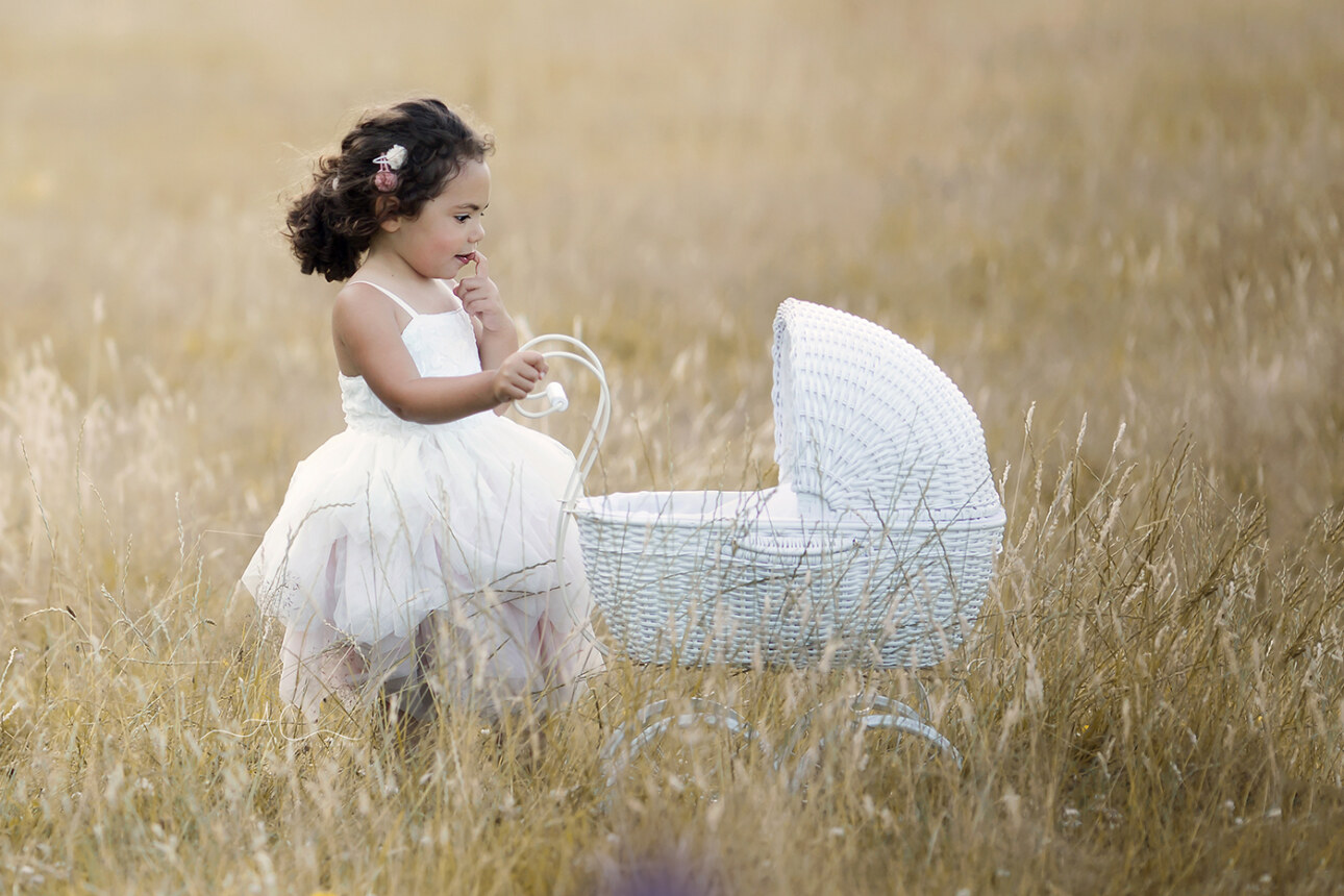 2024 Amazing London Summer Sunset Family Mini Sessions 9 Summer Sunset Mnis 14