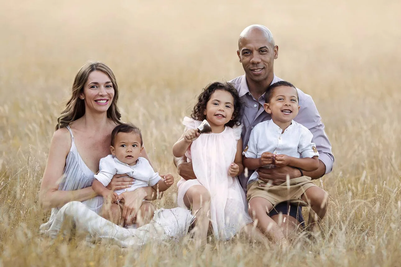 London Family Photography | portrait of a family of 5 taken during an outdoor family photoshoot in London