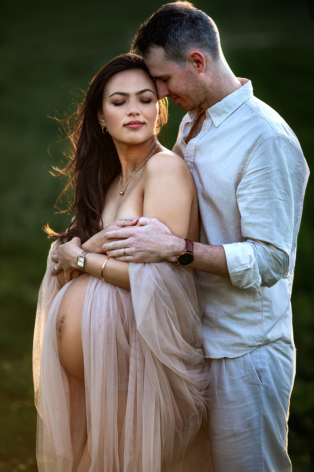 Bromley Maternity Photographer 7 Bromley Maternity Photographer | an outdoor portrait of a pregnant couple